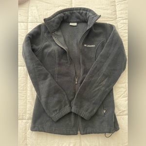 Black size small Columbia zip up